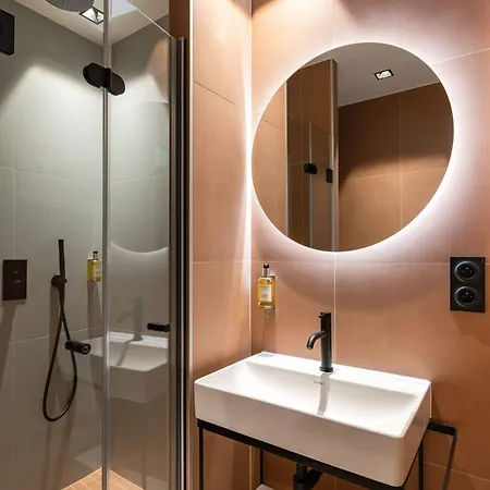 O.lysée 4*